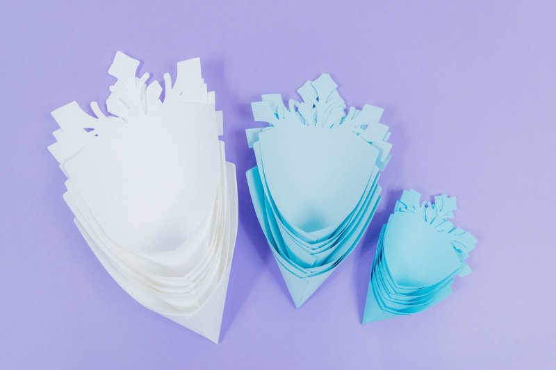 Бумажная объемная многослойная Снежинка