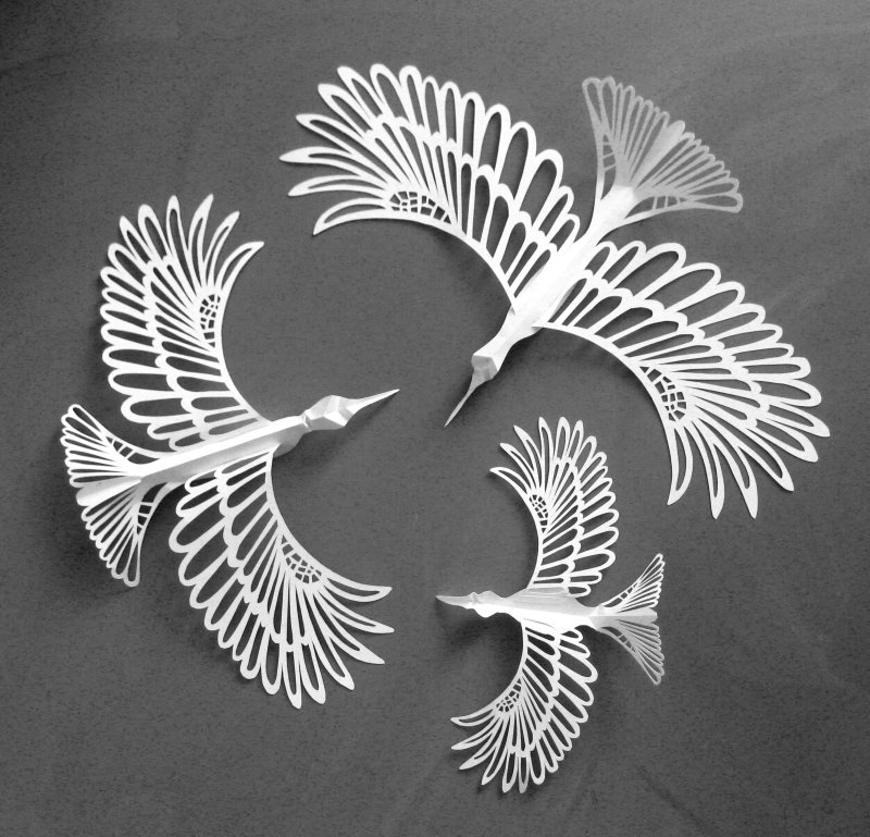 Вырезанка птички