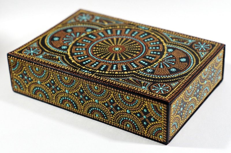 Роспись деревянной шкатулки