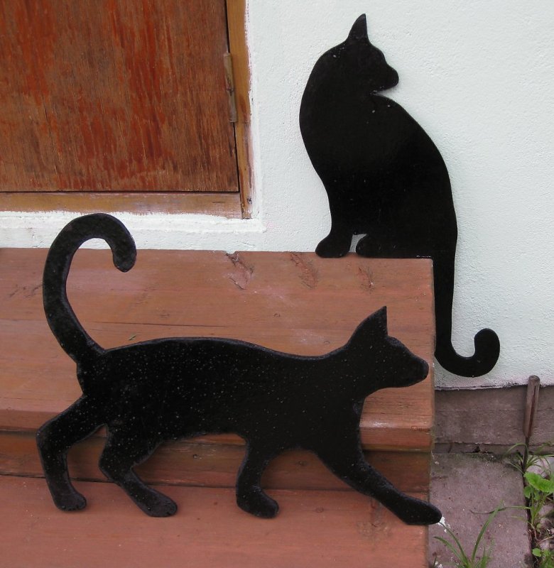 Кот на заборе из фанеры