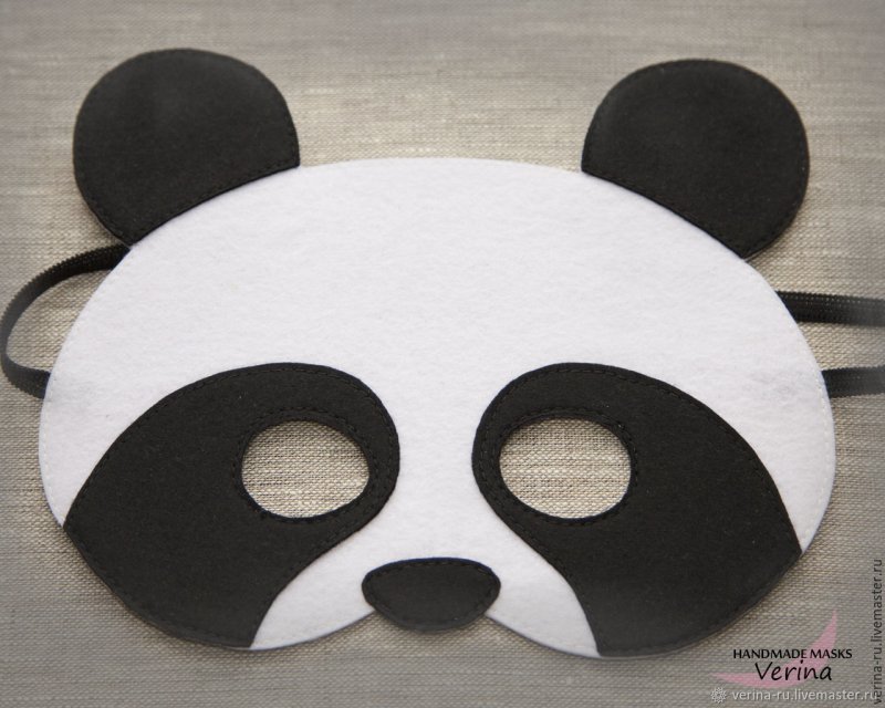 Маска панды