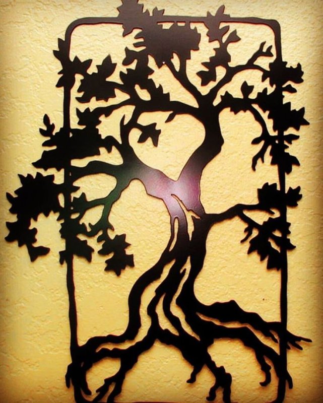 Панно дерево из металла на стену