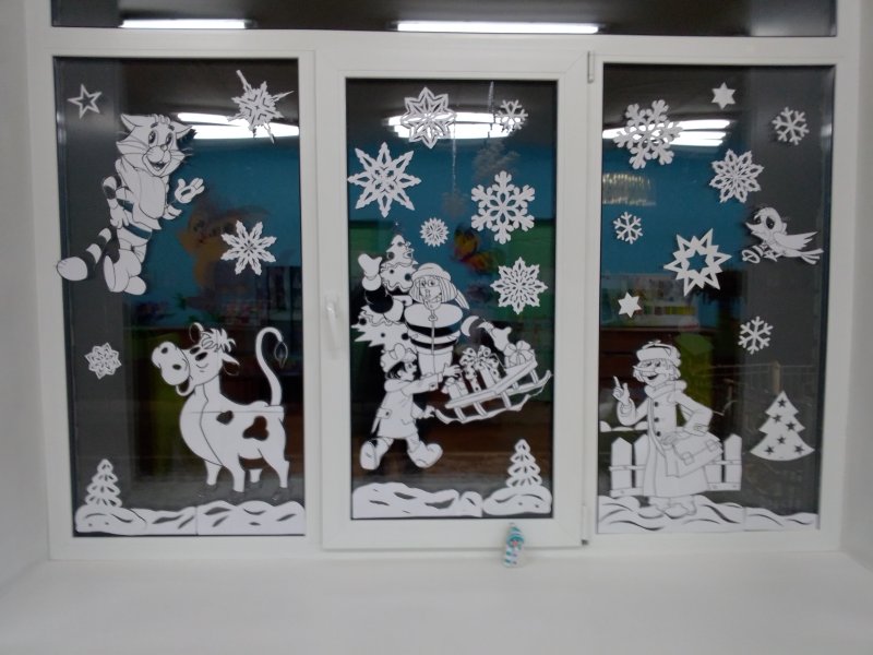 Украшение окон в детском саду зима