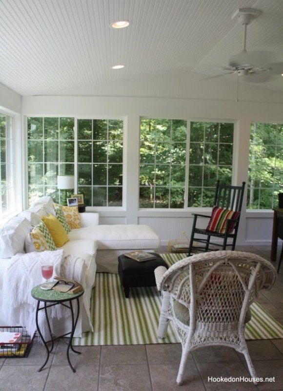 Интерьер застекленной террасы