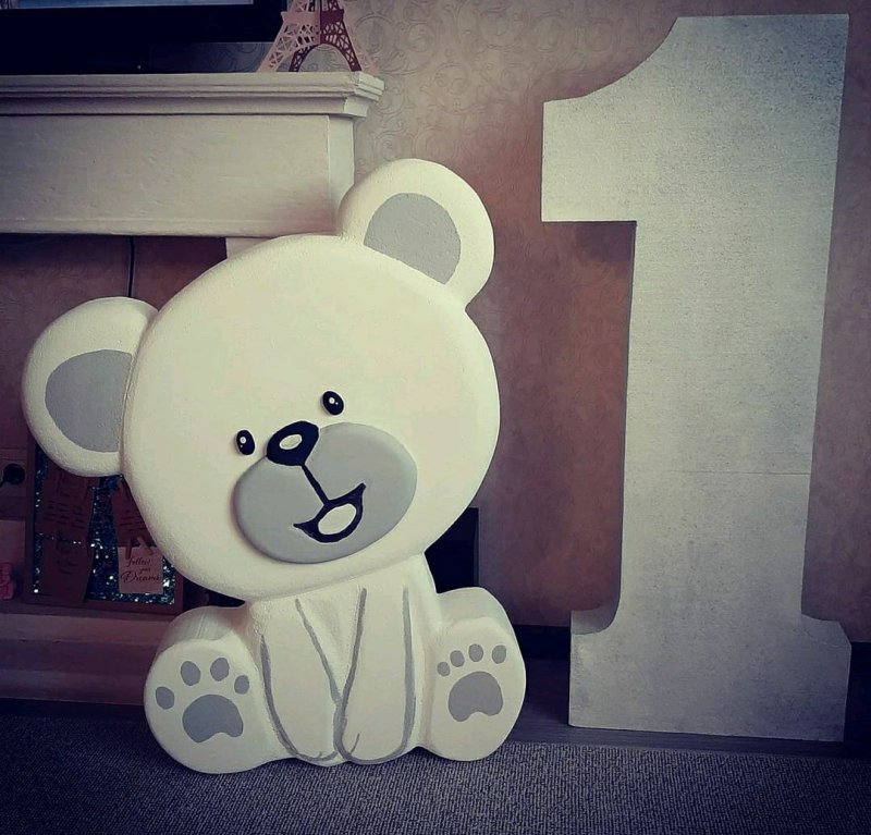 Медведь из пенополистирола