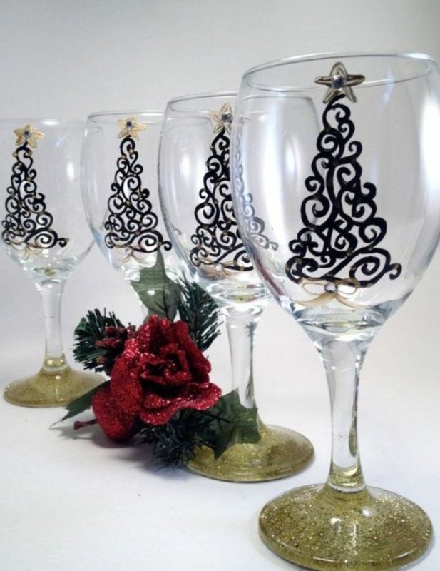Новогодние фужеры