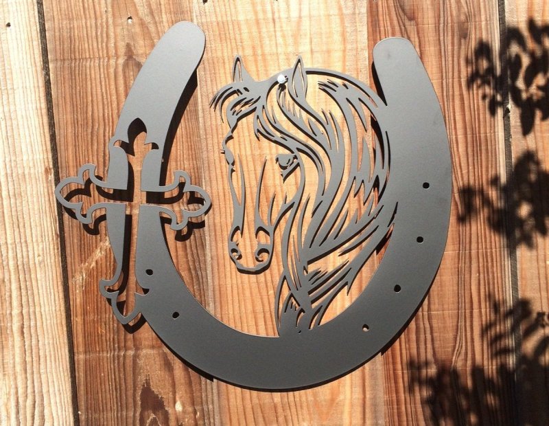 Подкова с лошадью для выпиливания