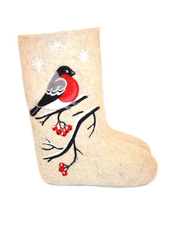 Валенки с вышивкой