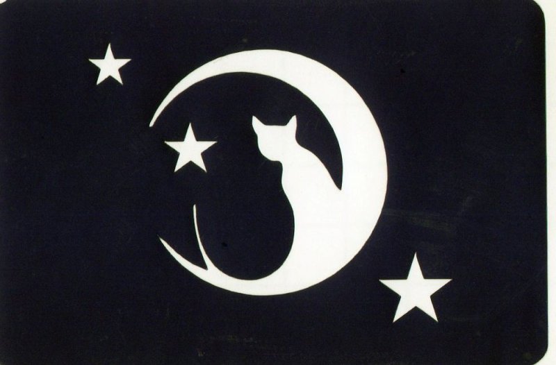 Месяц на окно из бумаги