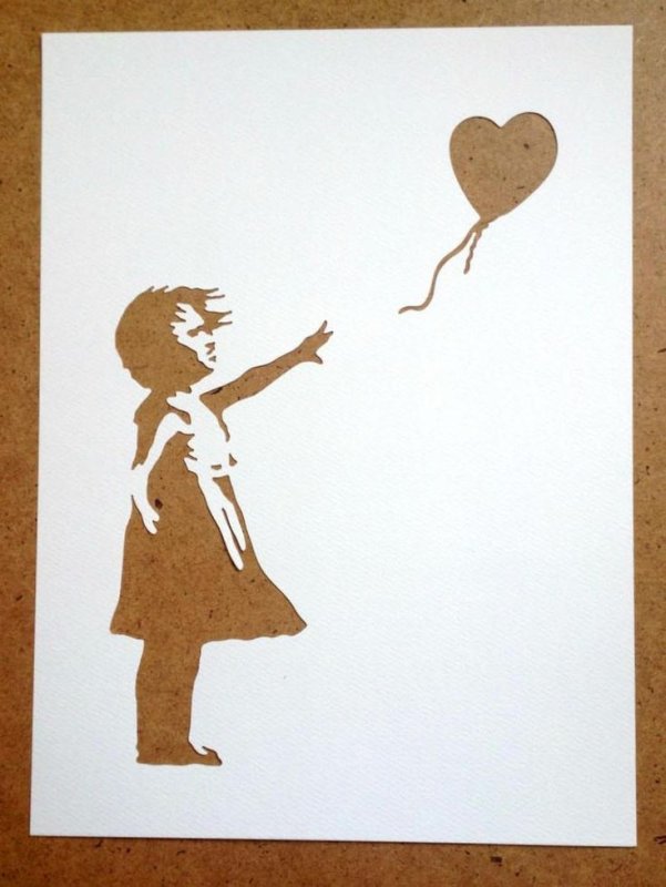 Бэнкси трафарет девочка с шариками