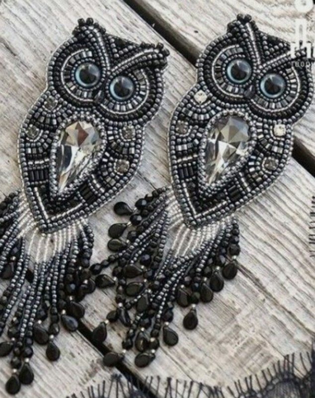 Брошь Сова из бисера на фетре