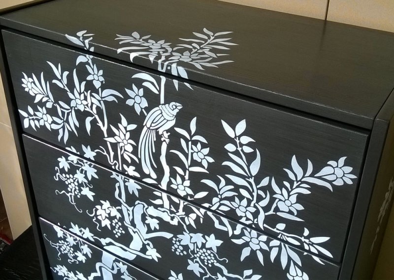 Роспись комода