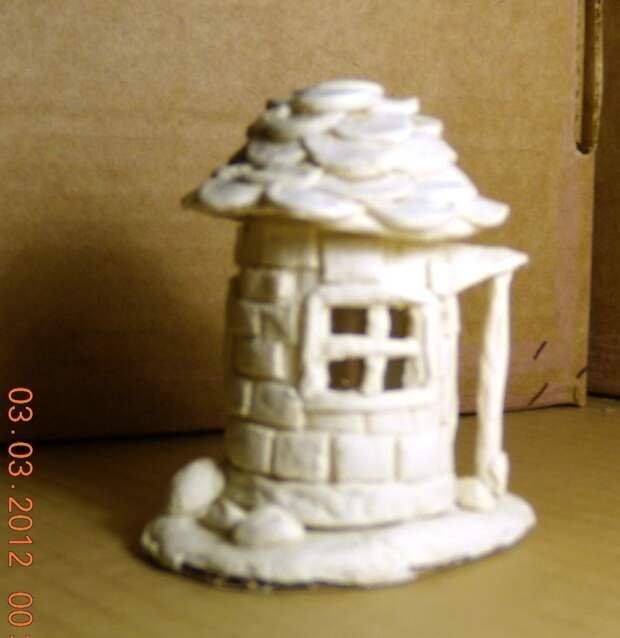 Домик из теста для лепки