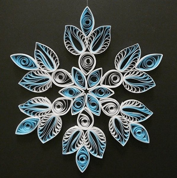 Петельчатый квиллинг снежинки