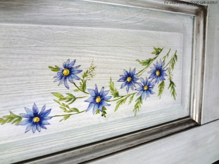 Роспись мебели акриловыми красками