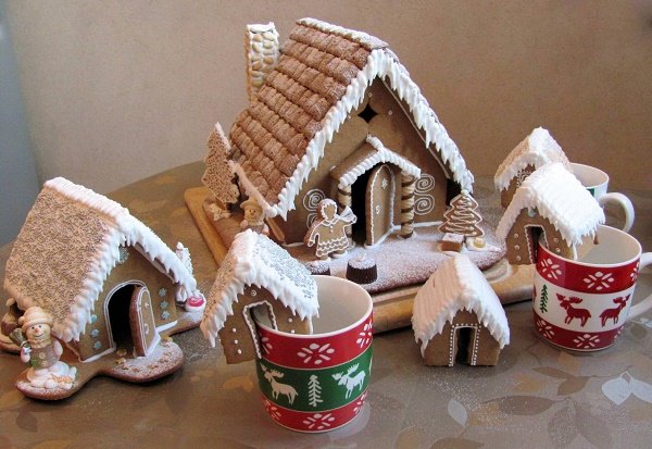 Пряничный домик на кружку