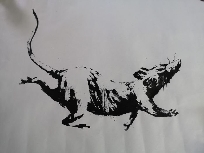 Трафаретное граффити Бэнкси