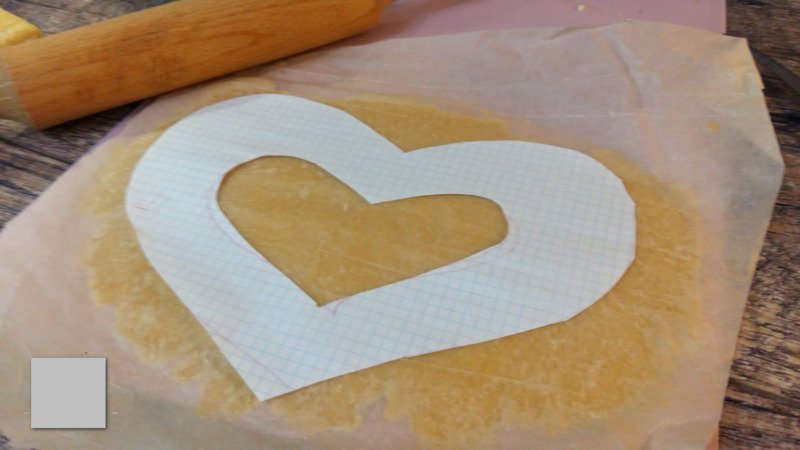 Трафарет сердце для торта