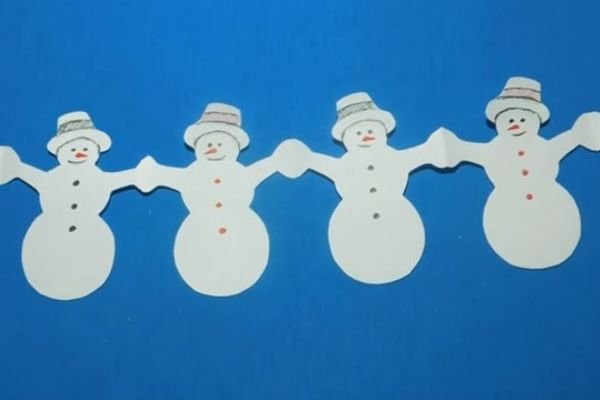 Гирлянда из снеговиков из бумаги