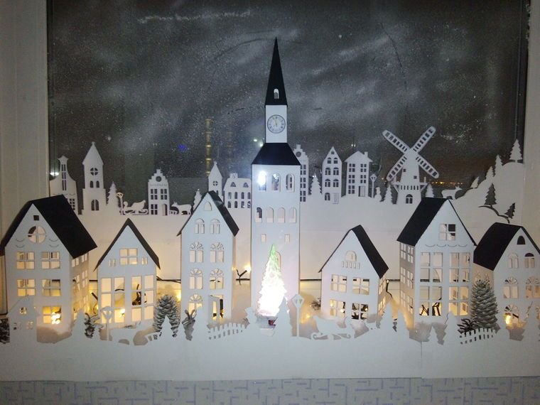 Новогодний город из бумаги