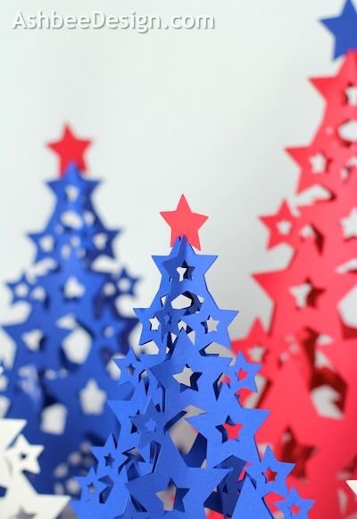 Елка из бумажных звездочек