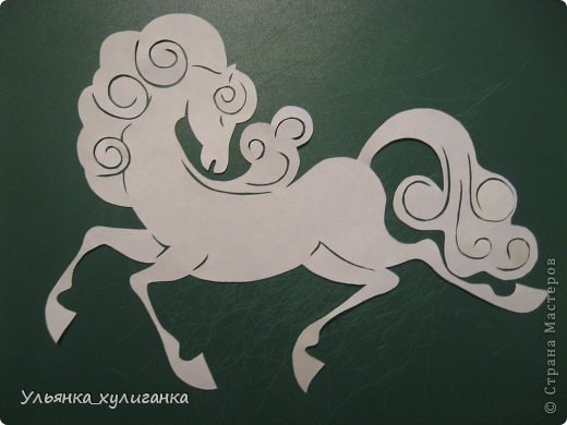 Трафарет лошади на окно