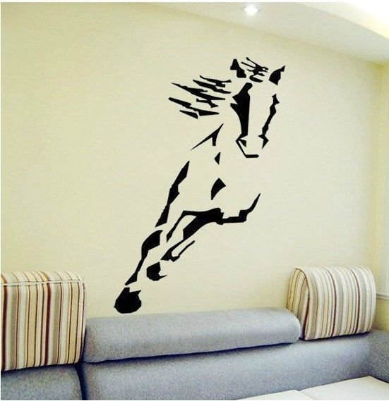 Трафарет лошадь для декора стен