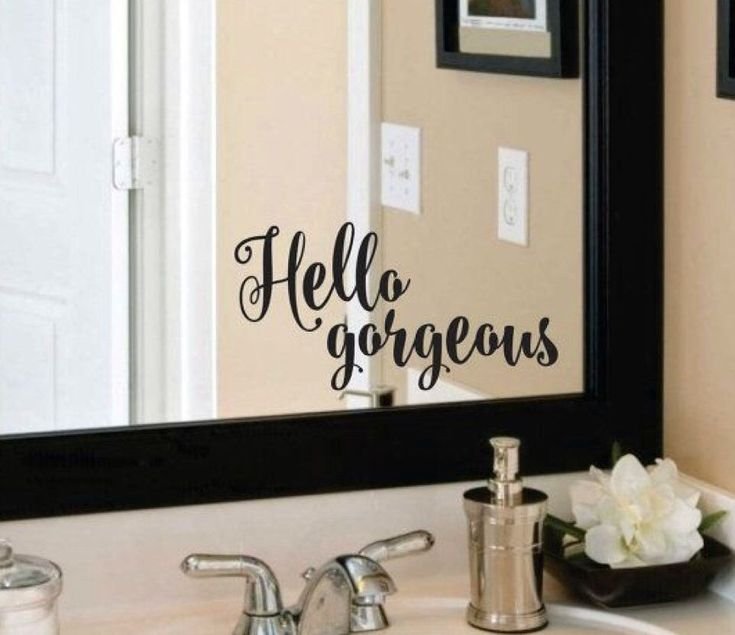 Надпись на зеркале