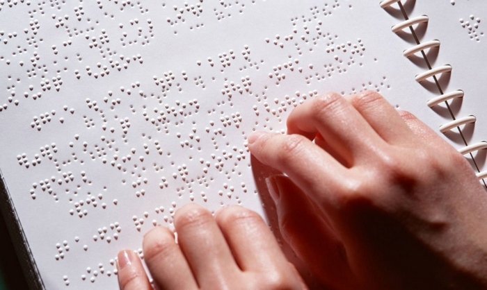 Рельефно-точечный шрифт Брайля