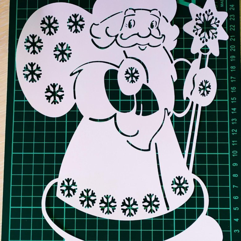 Вытынанка дед Мороз