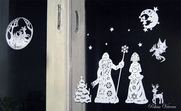 Окна оформленные вытынанками к новому году