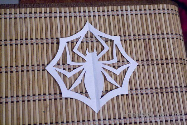 Паук из бумаги вырезать