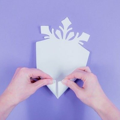 Гигантские снежинки из бумаги