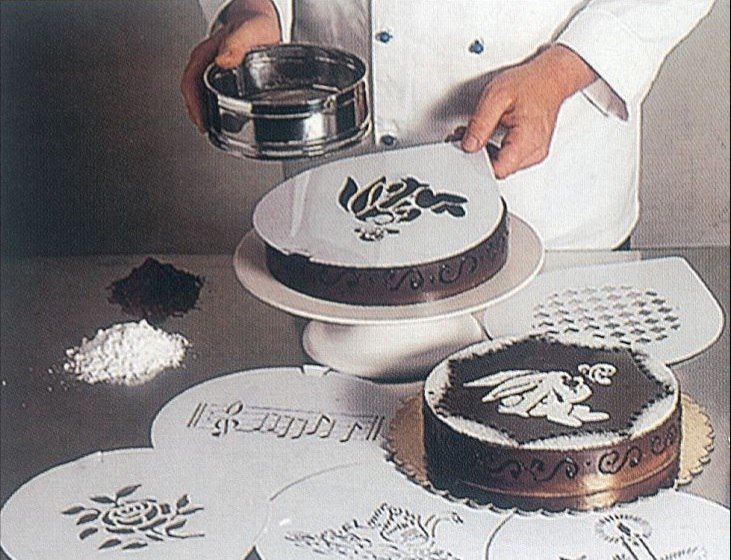 Трафареты для украшения торта