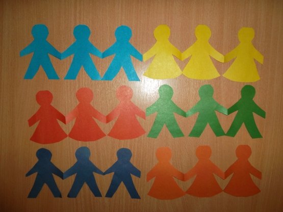 Аппликация праздничный хоровод в подготовительной группе