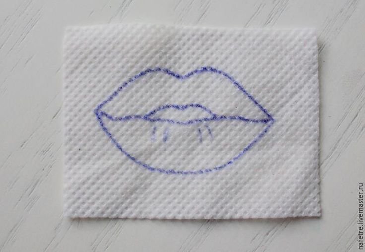 Вышивка бисером губы