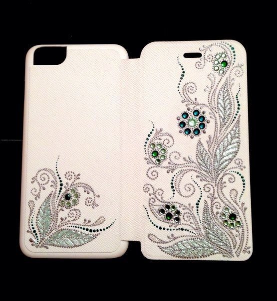 Точечная роспись на чехле