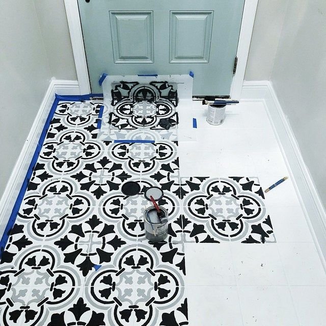 Плитка с орнаментом