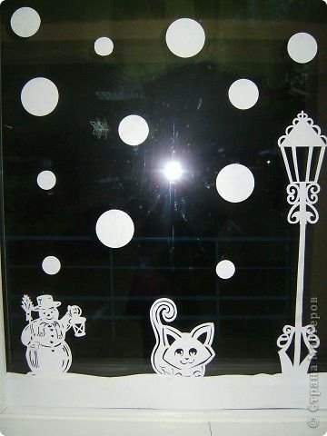 Украшение окон кружочками к новому году