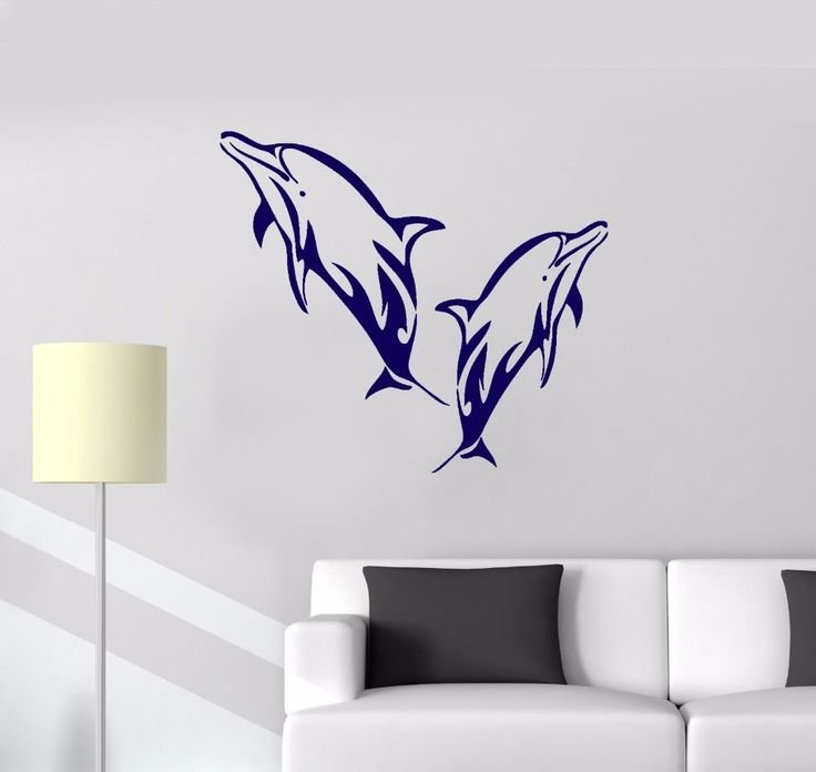 Нарисовать дельфина на стене