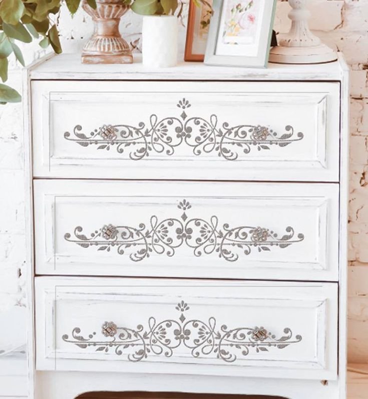 Трафареты для декора мебели