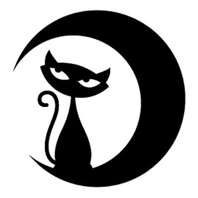 Силуэт кошки на месяце