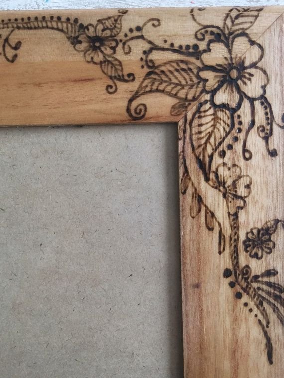 Рамка выжигаем по дереву