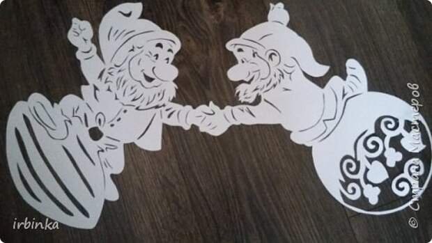 Гномы вытынанки на окна