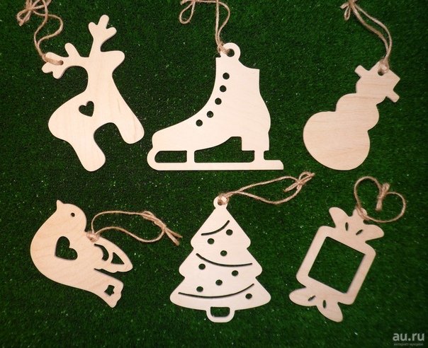 Декор новогодних игрушек из фанеры
