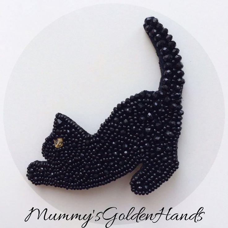 Брошь из бисера кошка