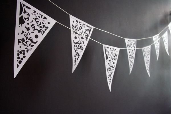 Новогодние флажки украшение для окон