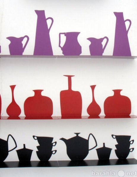Силуэт полка с посудой