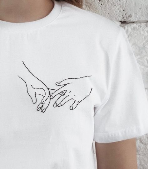 Футболка с вышивкой