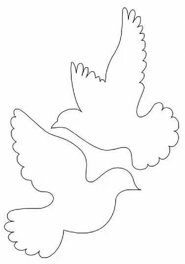 Украшение окон голубями